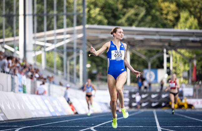 Deutsche Meisterschaften U23 U18; Bochum-Wattenscheid, 03.07.2026 Auf der Ziellinie im 400m-Vorlauf: Johanna Martin (1. LAV Rostock). 400-Meter-Spezialistin Johanna Martin hat am ersten Tag der U18- U23-DM in Bochum-Wattenscheid für einen Paukenschlag gesorgt: Die 20-Jährige pulverisierte mit 50,57 Sekunden schon im Vorlauf ihre Bestzeit und unterbot damit zugleich die EM-Direktnorm. Es war das beste Resultat einer deutschen Langsprinterin seit dem Jahr 2001; Deutsche Meisterschaften U23 U18 am 03.07.2026 im Lohrheidestadion in Bochum-Wattenscheid (Nordrhein-Westfalen). *** German U23 and U18 Championships, Bochum Wattenscheid, July 3, 2026 At the finish line in the 400m preliminary round: Johanna Martin, 1 LAV Rostock. 400-meter specialist Johanna Martin caused a sensation on the first day of the U18 and U23 German Championships in Bochum-Wattenscheid. The 20-year-oldyear-old shattered her personal best with a time of 50.57 seconds in the preliminary round, simultaneously meeting the European Championships qualifying standard. It was the best result by a German middle-distance sprinter since 2001. German U23 and U18 Championships on July 3, 2026, at the Lohrheidestadion in Bochum-Wattenscheid, North Rhine-Westphalia Westphalia Copyright: xBEAUTIFULxSPORTS R.xSchmittx
