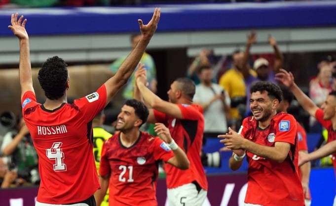 FIFA World Cup, WM, Weltmeisterschaft, Fussball 2026 - Round of 32 - Australia vs Egypt Hossam Abdelmaguid of Egypt (L) celebrates with teammates after winning the FIFA World Cup 2026 Round of 32 match Australia against Egypt, in Dallas, USA, 03 July 2026. DALLAS United States  Copyright: xJEFFREYxMCWHORTERx