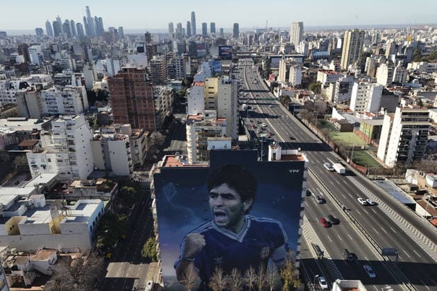Murals across Buenos Aires depict football legends Diego Maradona and Messi BUENOS AIRES, ARGENTINA – JULY 3: A mural depicting football legend Diego Maradona is seen in Buenos Aires, Argentina, on July 3, 2026. Buenos Aires is home to dozens of murals depicting football legends Lionel Messi and Diego Maradona, turning the city s streets into an open-air gallery. Neighborhoods including La Paternal, San Telmo, Palermo, La Boca, and Villa del Parque feature vibrant street art paying tribute to Argentina s two greatest football icons. The city s football culture also extends beyond the murals, with fans dressed as Messi and Maradona and shops displaying merchandise dedicated to both players. Matias Baglietto Anadolu Buenos Aires Argentina. Editorial use only. Please get in touch for any other usage.  Copyright: x2026xAnadoluxMatiasxBagliettox