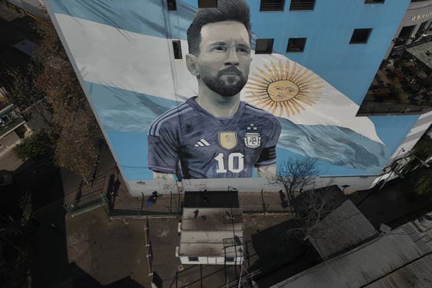 Murals across Buenos Aires depict football legends Diego Maradona and Messi BUENOS AIRES, ARGENTINA – JULY 3: A mural depicting football legend Lionel Messi is seen in Buenos Aires, Argentina, on July 3, 2026. Buenos Aires is home to dozens of murals depicting football legends Lionel Messi and Diego Maradona, turning the city s streets into an open-air gallery. Neighborhoods including La Paternal, San Telmo, Palermo, La Boca, and Villa del Parque feature vibrant street art paying tribute to Argentina s two greatest football icons. The city s football culture also extends beyond the murals, with fans dressed as Messi and Maradona and shops displaying merchandise dedicated to both players. Matias Baglietto Anadolu Buenos Aires Argentina. Editorial use only. Please get in touch for any other usage.  Copyright: x2026xAnadoluxMatiasxBagliettox