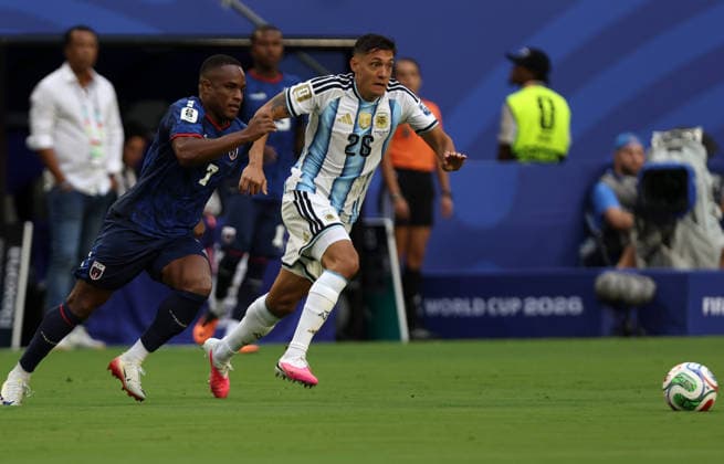 Nahuel Molina. Argentina vs Cabo Verde. 16 avos de Final Copa del Mundo 2026 *** Nahuel Molina: Argentina vs. Cape Verde, Round of 16, 2026 World Cup Copyright: xxx