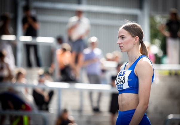 Deutsche Meisterschaften U23 U18; Bochum-Wattenscheid, 03.07.2026 Fokussiert: Luise Sommer (LAC Erdgas Chemnitz) am Start ihres 400m-Vorlaufs; Deutsche Meisterschaften U23 U18 am 03.07.2026 im Lohrheidestadion in Bochum-Wattenscheid (Nordrhein-Westfalen). *** German U23 and U18 Championships, Bochum Wattenscheid, July 3, 2026: Luise Sommer of LAC Erdgas Chemnitz looks focused at the start of her 400-meter preliminary heat at the German U23 and U18 Championships on July 3, 2026, at Lohrheidestadion in Bochum-Wattenscheid, North Rhine-Westphalia Copyright: xBEAUTIFULxSPORTS R.xSchmittx