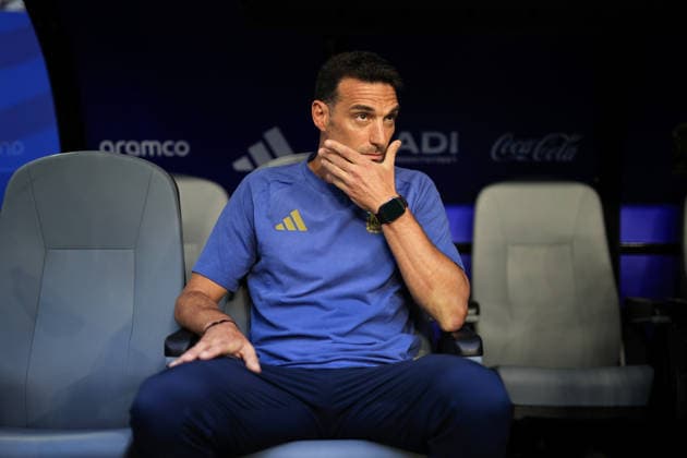 Football - FIFA World Cup, WM, Weltmeisterschaft, Fussball - Round of 32 - Argentina v Cape Verde 3rd July 2026 - FIFA World Cup - Round of 32 - Argentina v Cape Verde - Argentina coach Lionel Scaloni - Photo: Simon Stacpoole Offside. Miami USA *** Fußball – FIFA-Weltmeisterschaft, Runde der letzten 32: Argentinien gegen Kap Verde, 3. Juli 2026 – FIFA-Weltmeisterschaft, Runde der letzten 32: Argentinien gegen Kap Verde – Argentiniens Trainer Lionel Scaloni – Foto: Simon Stacpoole – Offside, Miami, USA  Copyright: xSimonxStacpoolexOffside