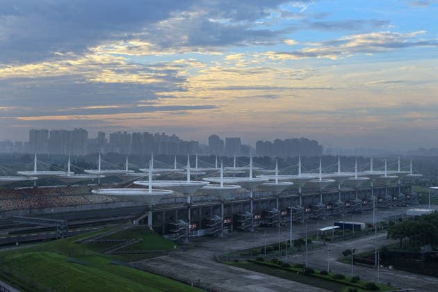 Wolkenstimmung über der Rennstrecke sowie den Stadteil Jiading, FIA Formel E Weltmeisterschaft Saison 12, Shanghai E- Prix, China, 04.07.2026, Shanghai International Circuit *** Cloudy skies over the racetrack and the Jiading district, FIA Formula E World Championship Season 12, Shanghai E-Prix, China, July 4, 2026, Shanghai International Circuit