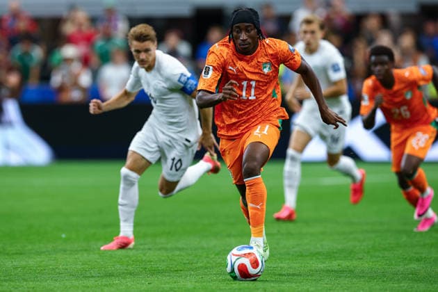 ARLINGTON, TX - JUNE 30: Cote d Ivoire forera Yan Diomande ( 11) dribbles up field during the FIFA World Cup, WM, Weltmeisterschaft, Fussball 26 Round of 32 match between Norway and C™te dÕIvoire on June 30, 2026 at Dallas Stadium in Arlington, TX. (Photo by Matthew Visinsky Icon Sportswire) SOCCER: JUN 30 FIFA World Cup 26 Round of 32 - C™te dÕIvoire v Norway EDITORIAL USE ONLY Icon260630023