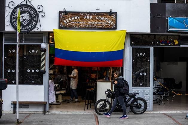 Bogota before World Cup Football Match BOGOTÃ, COLOMBIA JULY 03, 2026: Scene from the streets of Bogota a few hours before the eliminatory World Cup football match: Colombia VS Ghana. Bogota Colombia Copyright: x xAntonioxCasciox xJNAxPressx