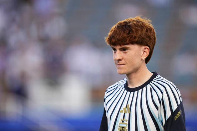 Argentina v Cabo Verde: Round of 32 - FIFA World Cup, WM, Weltmeisterschaft, Fussball 2026 Valentin Barco of Argentina looks on during the FIFA World Cup 2026 Round Of 32 match between Argentina and Cabo Verde at Miami Stadium on July 3, 2026 in Miami Gardens, United States. Miami Gardens FL United States  Copyright: xJosexBretonx originalFilename:bretonhernandez-argentin260703_np5AA.jpg