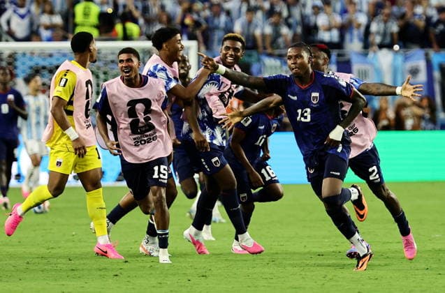 FIFA World Cup, WM, Weltmeisterschaft, Fussball 2026 - Round of 32 - Argentina vs Cape Verde Sidny Lopes Cabral (R) of Cape Verde celebrates after scoring the 2-2 during the FIFA World Cup 2026 Round of 32 match Argentina against Cape Verde, in Miami, USA, 03 July 2026. MIAMI United States  Copyright: xRONALDxWITTEKx