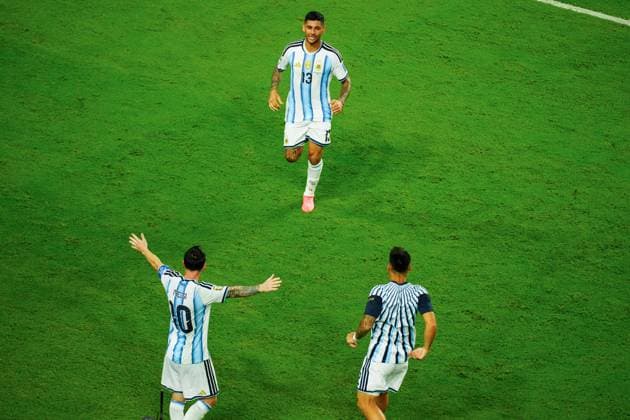 Cristian Romero of Argentina celebrates his goal with Lionel Messi of Argentina and Lautaro Martinez of Argentina Argentina v Cape Verde, 2026 FIFA World Cup, WM, Weltmeisterschaft, Fussball Round of 32, Football, Miami Stadium, Miami, Florida, USA - 03 Jul 2026Miami Miami Stadium Florida (FL) United States of America  Copyright: xJavierxGarcia Shutterstockx 16975460co