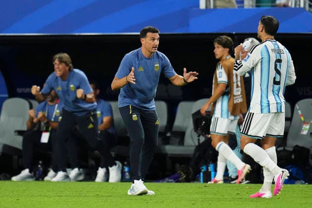 Argentina v Cabo Verde: Round of 32 - FIFA World Cup, WM, Weltmeisterschaft, Fussball 2026 Lionel Scaloni, head coach of Argentina, reacts during the FIFA World Cup 2026 Round Of 32 match between Argentina and Cabo Verde at Miami Stadium on July 3, 2026 in Miami Gardens, United States. Miami Gardens FL United States  Copyright: xJosexBretonx originalFilename:bretonhernandez-argentin260703_npfsK.jpg