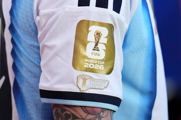 Argentina v Cabo Verde: Round of 32 - FIFA World Cup, WM, Weltmeisterschaft, Fussball 2026 Legacy logo on the T-shirt of Lionel Messi of Argentina during the FIFA World Cup 2026 Round Of 32 match between Argentina and Cabo Verde at Miami Stadium on July 3, 2026 in Miami Gardens, United States. Miami Gardens FL United States  Copyright: xJosexBretonx originalFilename:bretonhernandez-argentin260703_npqsz.jpg