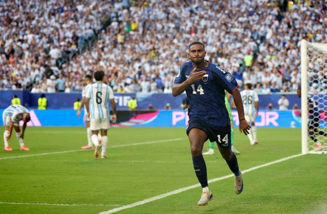 (260704) -- MIAMI, July 4, 2026 -- Deroy Duarte of Cabo Verde celebrates after scoring during the round of 32 match between Argentina and Cabo Verde at the 2026 FIFA World Cup, WM, Weltmeisterschaft, Fussball at Miami Stadium, Miami, the United States, July 3, 2026. ) (SP)U.S.-MIAMI-FOOTBALL-FIFA WORLD CUP-ROUND OF 32-ARGENTINA VS CABO VERDE ZhangxChen 