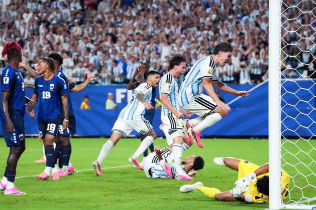 Cristian Romero of Argentina celebrates after scoring the team s third goal during a FIFA Men’s World Cup 2026 round of 32 football match between Argentina and Cape Verde at Miami Stadium, in Miami Gardens July 03 2026 (Photo by Alexandra Fechete SPP)  Copyright: xAlexandraxFechete SPPx Sportspressphoto_SPR184464