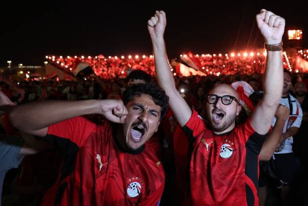 Egypt Fans Celebrate World Cup Victory Over Australia Cairo, EGYPT JULY 3, 2026: Egyptian fans celebrate at a fan zone in Egypt™s New Administrative Capital after the national team, Nationalteam defeated Australia in the FIFA World Cup, WM, Weltmeisterschaft, Fussball 2026 Round of 32. Cairo Egypt Copyright: x xMahmoudxAhmedxabdxelghanyx xJNAxPressx
