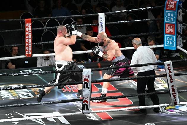 Boxkampf in der Eissporthalle am 03.07.2026 in Essen. ** NUR FÜR REDAKTIONELLE ZWECKE ** EDITORIAL USE ONLY **<p>Boxkampf in der Eissporthalle am 03.07.2026 in Essen. Boxkampf zwischen Patrick Korte (rechts im Foto) und Eugen Buchmüller. Deutschland NRW Essen Copyright: AndreasxBuck *** Boxing match at the Eissporthalle on July 3, 2026, in Essen ** FOR EDITORIAL USE ONLY ** EDITORIAL USE ONLY ** p Boxing match at the Ice Rink on July 3, 2026, in Essen Boxing match between Patrick Korte (on the right in the photo) and Eugen Buchmüller Germany NRW Essen Copyright AndreasxBuck Copyright: AndreasxBuck doc86kbadfaarb4voa0zsq ,EDITORIAL USE ONLY