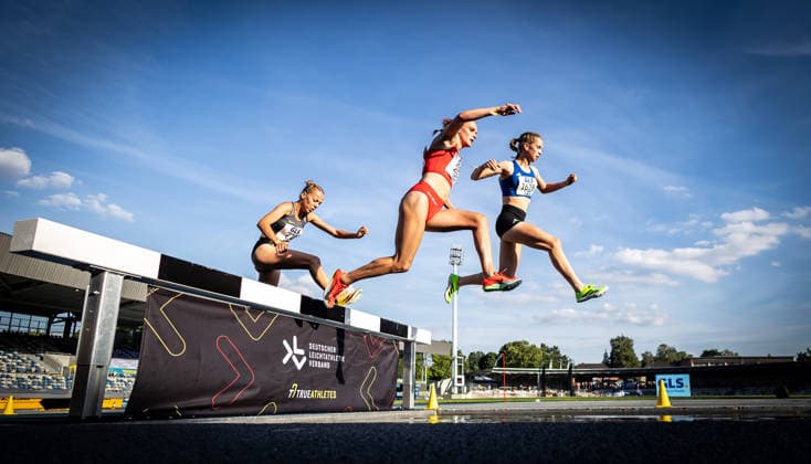 Deutsche Meisterschaften U23 U18; Bochum-Wattenscheid, 03.07.2026 Am Wassergraben: Jule Lindner (LG Bamberg) und Adia Budde (LAV Stadtwerke Tübingen) im 3000m-Hindernis-Finale der Juniorinnen U23; Deutsche Meisterschaften U23 U18 am 03.07.2026 im Lohrheidestadion in Bochum-Wattenscheid (Nordrhein-Westfalen). *** German U23 and U18 Championships, Bochum and Wattenscheid, July 3, 2026, at the Wassergraben: Jule Lindner (LG Bamberg) and Adia Budde (LAV Stadtwerke Tübingen) in the women’s U23 3,000-meter steeplechase final at the German U23 and U18 Championships on July 3, 2026, at the Lohrheidestadion in Bochum-Wattenscheid, North Rhine-Westphalia Copyright: xBEAUTIFULxSPORTS R.xSchmittx