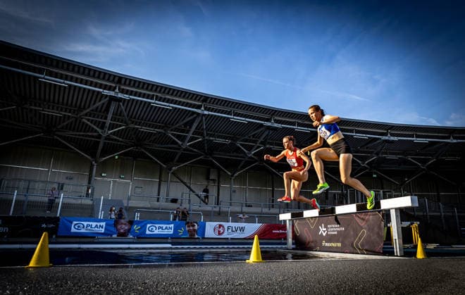 Deutsche Meisterschaften U23 U18; Bochum-Wattenscheid, 03.07.2026 Am Wassergraben: Jule Lindner (LG Bamberg) und Adia Budde (LAV Stadtwerke Tübingen) im 3000m-Hindernis-Finale der Juniorinnen U23; Deutsche Meisterschaften U23 U18 am 03.07.2026 im Lohrheidestadion in Bochum-Wattenscheid (Nordrhein-Westfalen). *** German U23 and U18 Championships, Bochum and Wattenscheid, July 3, 2026, at the Wassergraben: Jule Lindner (LG Bamberg) and Adia Budde (LAV Stadtwerke Tübingen) in the women’s U23 3,000-meter steeplechase final at the German U23 and U18 Championships on July 3, 2026, at the Lohrheidestadion in Bochum-Wattenscheid, North Rhine-Westphalia Copyright: xBEAUTIFULxSPORTS R.xSchmittx