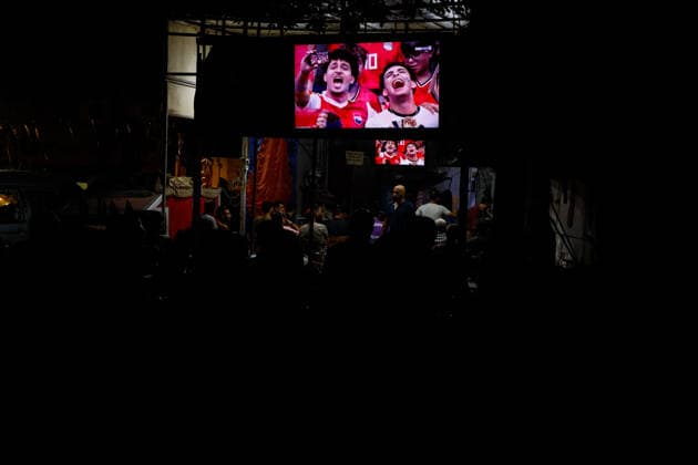 World Cup 2026: Egypt V Australia Egyptian football fans watch the FIFA World Cup, WM, Weltmeisterschaft, Fussball 2026 Round of 32 match between Egypt and Australia in Cairo, Egypt, on July 3, 2026. Cairo Egypt  Copyright: xDoaaxAdelx originalFilename:ahmed-notitle260704_npuxd.jpg