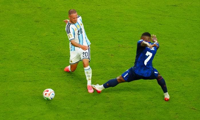Alexis Mac Allister of Argentina and Jovane Cabral of Cabo Verde Argentina v Cape Verde, 2026 FIFA World Cup, WM, Weltmeisterschaft, Fussball Round of 32, Football, Miami Stadium, Miami, Florida, USA - 03 Jul 2026Miami Miami Stadium Florida (FL) United States of America  Copyright: xJavierxGarcia Shutterstockx 16975460ga