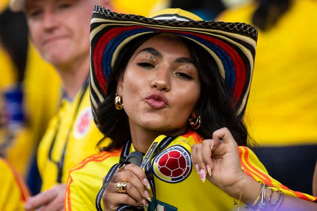 KANSAS CITY, MO - JULY 03: A Colombia fan cheers for her team during the FIFA World Cup, WM, Weltmeisterschaft, Fussball 2026 Round of 32 match between Colombia and Ghana on July 3, 2026 at the Kansas City Stadium in Kansas City, MO. (Photo by Nick Tre. Smith Icon Sportswire) SOCCER: JUL 03 FIFA World Cup 26 Round of 32 - Colombia v Ghana EDITORIAL USE ONLY Icon2607030754