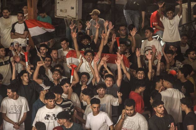 Egyptians celebrate historic advance to World Cup Round of 16 in Cairo CAIRO, EGYPT - JULY 4: Egyptian fans take to the streets to celebrate their national team, Nationalteam s historic victory over Australia to advance to the Round of 16 in the 2026 FIFA World Cup, WM, Weltmeisterschaft, Fussball in Cairo, Egypt, on July 4, 2026. Nationwide celebrations erupted across the country after the Egyptian National Football Team defeated Australia 4-2 on penalties in the Round of 32, reaching this stage for the first time in their history. Supporters gathered in various cities, particularly in the capital Cairo, chanting slogans and carrying flags to mark the historic achievement. Mohamed Elshahed Anadolu Cairo Egypt. Editorial use only. Please get in touch for any other usage.  Copyright: x2026xAnadoluxMohamedxElshahedx
