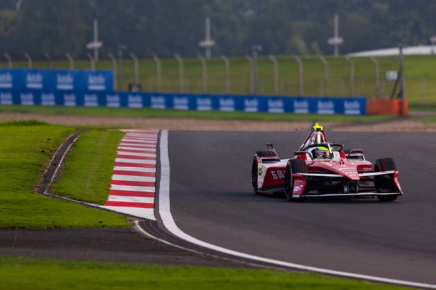 2026 FORMULA E SHANGHAI ePRIX 01 ROWLAND Oliver (gbr), Nissan Formula E Team, Nissan e-4ORCE 05, action during the Shanghai ePrix, 12th and 13th round of the 2025-26 ABB FIA Formula E World Championship, WM, Weltmeisterschaft on the Shanghai International Circuit from July 3 to 5, 2026 in Shanghai, China - ShanghaiChina  Copyright: xDamienxDoumerguex