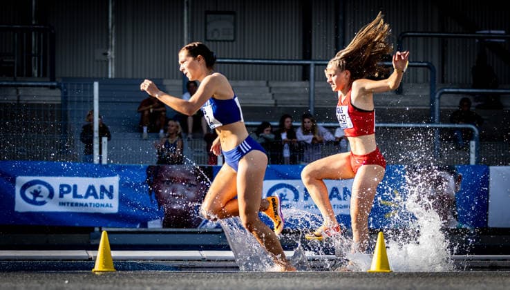 Deutsche Meisterschaften U23 U18; Bochum-Wattenscheid, 03.07.2026 Am Wassergraben: Mia Parge (SC Neubrandenburg) und Kimberly Deidersen (SV 1899 Mühlhausen) im 2000m-Hindernis-Finale der Weiblichen Jugend U18; Deutsche Meisterschaften U23 U18 am 03.07.2026 im Lohrheidestadion in Bochum-Wattenscheid (Nordrhein-Westfalen). *** German U23 and U18 Championships, Bochum-Wattenscheid, July 3, 2026, at the Wassergraben: Mia Parge (SC Neubrandenburg) and Kimberly Deidersen (SV 1899 Mühlhausen) in the women’s U18 2000m steeplechase final at the German U23 and U18 Championships on July 3, 2026 at the Lohrheidestadion in Bochum-Wattenscheid, North Rhine-Westphalia Copyright: xBEAUTIFULxSPORTS R.xSchmittx