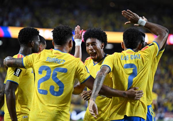 (260704) -- KANSAS CITY, July 4, 2026 -- Players of Colombia celebrate their team s first goal by Jhon Arias during the round of 32 match between Colombia and Ghana at the 2026 FIFA World Cup, WM, Weltmeisterschaft, Fussball in Kansas City, the United States, July 3, 2026. ) (SP)U.S.-KANSAS CITY-FOOTBALL-FIFA WORLD CUP-ROUND OF 32-COL VS GHA ChengxMin 
