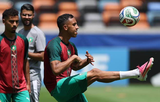 (260704) -- HOUSTON, July 4, 2026 -- Morocco s Soufiane Rahimi (R) attends a training session ahead of the round of 16 match between Canada and Morocco at the 2026 FIFA World Cup, WM, Weltmeisterschaft, Fussball in Houston, the United States, July 3, 2026. ) (SP)U.S.-HOUSTON-FOOTBALL-FIFA WORLD CUP-TRAINING-MOROCCO LixMing 