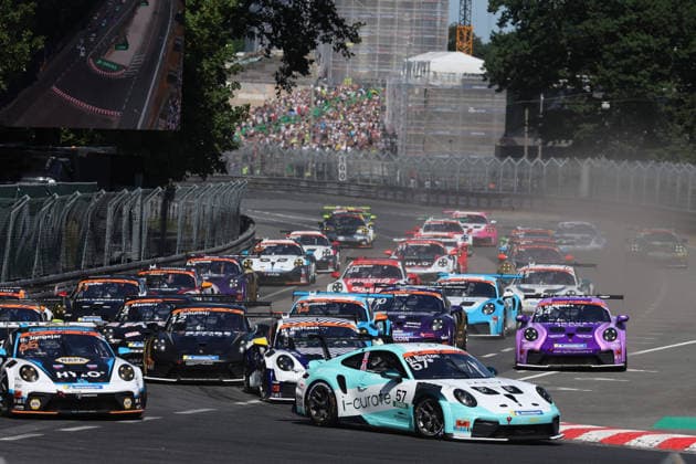 Nürnberg, Deutschland 03. - 05. Juli 2026: Porsche Sixt Carrera Cup Deutschland - 2026 - Norisring - Samstag Rennen 1 Im Bild: Rennstart - Führender Gus Burton (GBR 57) Norisring Bayern *** Nuremberg, Germany, July 3–5, 2026 Porsche Sixt Carrera Cup Germany 2026 Norisring Saturday Race 1 Pictured: Race start; leader Gus Burton (GBR) 57, Norisring, Bavaria Copyright: xFotostandx xFabianxWernerx