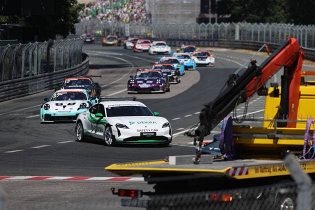 Nürnberg, Deutschland 03. - 05. Juli 2026: Porsche Sixt Carrera Cup Deutschland - 2026 - Norisring - Samstag Rennen 1 Im Bild: Porsche Safetycar Norisring Bayern *** Nuremberg, Germany, July 3–5, 2026 Porsche Sixt Carrera Cup Germany 2026 Norisring Saturday Race 1 Pictured: Porsche Safety Car at the Norisring in Bavaria Copyright: xFotostandx xFabianxWernerx