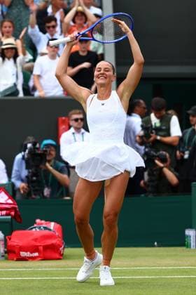 Marta Kostyuk celebrates victory in her third round match Wimbledon Tennis Championships, Day 6, The All England Lawn Tennis and Croquet Club, London, UK - 04 Jul 2026London The All England Lawn Tennis and United Kingdom  Copyright: xJamesxMarsh Shutterstockx 16975551q