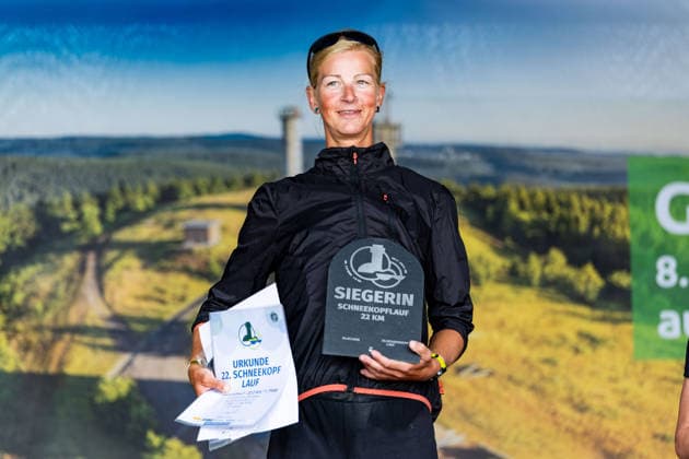 04.07.2026, GER, Volkslauf Crosslauf, Maenner Frauen, Saion 2026, 23. Schneekopflauf 2. Schneekopfwanderung Scheekopflauf - Das ist der Gipfel von 711Hm auf 978Hm Ann-Kathrin Deubner (SV Sömmerda e.V.) Unter dem Motto Scheekopflauf - Das ist der Gipfel von 711Hm auf 978Hm konnten die Teilnehmer zwischen der 12,7km 22.2km langen Laufstrecke wählen. Zum zweiten mal stand auch die 11km Wanderstrecke zur Auswahl. 98528 Suhl Schneekopf Neue Gehlberger Hü Thüringen Deutschland *** July 4, 2026, GER, Fun Run Cross-Country Run, Men Women, 2026 Season, 23 Schneekopf Run 2 Schneekopf Hike Schneekopf Run: That’s the Summit—from 711 Hm to 978 Hm Ann Kathrin Deubner SV Sömmerda e.V. Under the motto Schneekopf Run: That’s the Summit—from 711 Hm to 978 Hm, participants could choose between the 12.7 km and 22 km running routes. For the second time, the 11 km hiking route was also available. 98528 Suhl, Schneekopf, Neue Gehlberger Hü, Thuringia, Germany