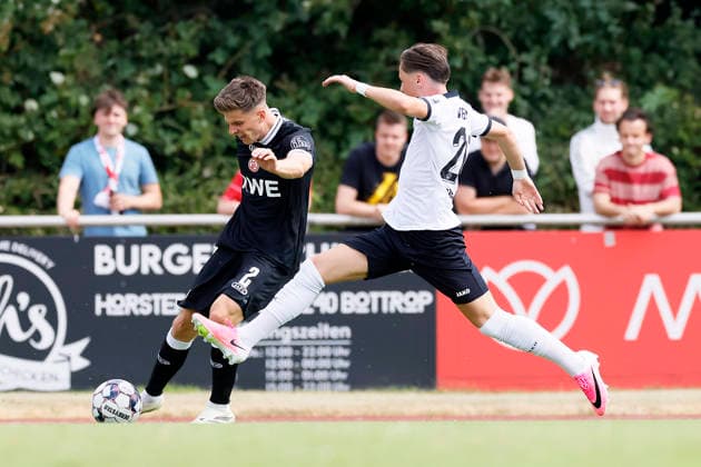 Fußball Testspiel VFB Bottrop - Rot-Weiss Essen am 06.07.2026 im Jahnstadion in Bottrop Michael Kostka ( Rot-Weiss Essen ) *** Soccer Friendly Match: VFB Bottrop vs. Rot Weiss Essen on July 6, 2026, at the Jahnstadion in Bottrop; Michael Kostka, Rot Weiss Essen