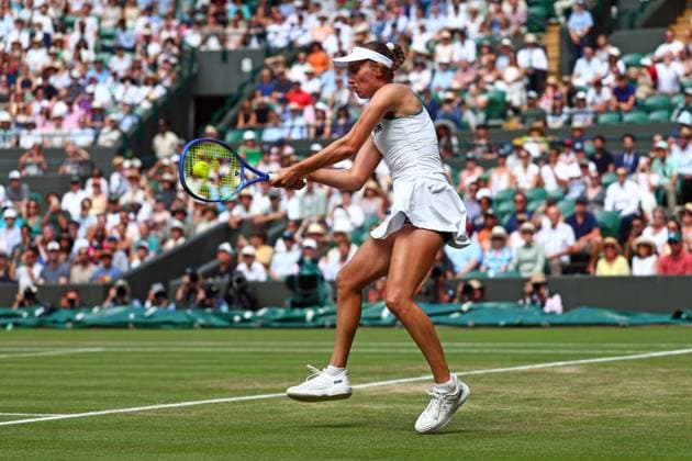 Elise Mertens during her third round match Wimbledon Tennis Championships, Day 6, The All England Lawn Tennis and Croquet Club, London, UK - 04 Jul 2026London The All England Lawn Tennis and United Kingdom  Copyright: xJamesxMarsh Shutterstockx 16975551bx