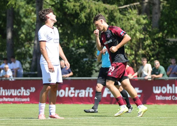 04.07.2026 - Fussball Amateurfussball - Saison 2026 2027 - Testspiel Freundschaftsspiel Vorbereitungsspiel : 1. FC Nürnberg II U23 FCN Club - FC Ingolstadt II - DaMa - xdaxmax - Jubel Freude Torjubel nach Tor zum 1:1 - Joel Skowronek (39, 1. FC Nürnberg FCN II ) jubelt freut sich - Torschütze: Joel Skowronek (39, 1. FC Nürnberg FCN II ) *** July 4, 2026 Soccer Amateur Soccer 2026–2027 Season Exhibition Match Friendly Match Preseason Match 1 FC Nürnberg II U23 FCN Club FC Ingolstadt II Women s Team xdaxmax Celebration Joy Goal celebration after scoring the 1st goal 1 Joel Skowronek 39, 1 FC Nuremberg FCN II celebrates, is happy; goal scorer Joel Skowronek 39, 1 FC Nuremberg FCN II