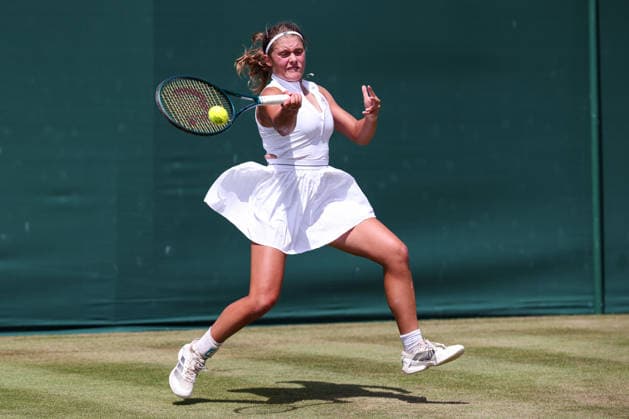 Emily Victoria Eigelsbach, Maedchen Einzel, Girls Singles Tennis - Wimbledon 2026 - Grand Slam ITF ATP, Tennis Herren WTA, Tennis Damen - AELTC - London - - Great Britain - 4 July 2026. *** Emily Victoria Eigelsbach, Girls Singles, Girls Singles Tennis, Wimbledon 2026, Grand Slam, ITF, ATP, WTA, AELTC, London, Great Britain, July 4, 2026 Copyright: xJuergenxHasenkopfx