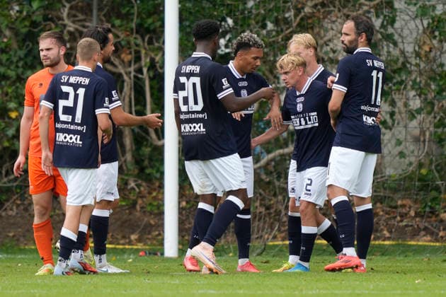 04.07.2026, Stadion, Riddergoar 1, 49824 Laar, GER, Fußball, 3. Liga: Blitzturnier: SV Meppen vs HHC Hardenberg, Jubel nach 1:0 von Dominique Domröse (SV Meppen 2) DFL REGULATIONS PROHIBIT ANY USE OF PHOTOGRAPHS AS IMAGE SEQUENCES AND OR QUASI-VIDEO. 49824 Laar Niedersachsen Deutschland Stadion, Riddergoar 1 *** July 4, 2026, Stadium, Riddergoar 1, 49824 Laar, GER, Soccer, 3rd Division Blitz Tournament: SV Meppen vs. HHC Hardenberg, Celebration after Dominique Domröse scores the 1-0 goal for SV Meppen 2. DFL REGULATIONS PROHIBIT ANY USE OF PHOTOGRAPHS AS IMAGE SEQUENCES AND OR QUASI-VIDEO. 49824 Laar, Lower Saxony, Germany, Stadium, Riddergoar 1