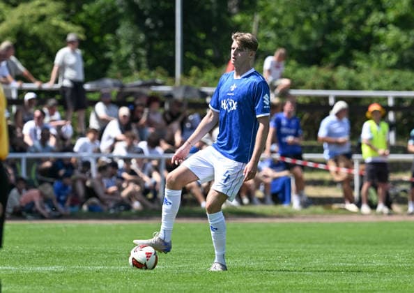 04.07.2026, xsltx, Fussball Testspiel, SG Arheilgen - SV Darmstadt 98 v.l. Grayson Dettoni (SV Darmstadt 98) (DFL DFB REGULATIONS PROHIBIT ANY USE OF PHOTOGRAPHS as IMAGE SEQUENCES and or QUASI-VIDEO) *** July 4, 2026, xsltx, soccer friendly match, SG Arheilgen vs. SV Darmstadt 98, Grayson Dettoni, SV Darmstadt 98. DFL and DFB regulations prohibit any use of photographs as image sequences and or quasi-video.