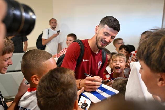 Velika Gorica, 040726. Franjo Tudman Airport. Return of the Croatian national football team from the World Cup. On the photo: Petar Sucic. Photo: Goran Mehkek CROPIX Zagreb Croatia Copyright: xxGoranxMehkekx povratak_reprezentacija17-040726