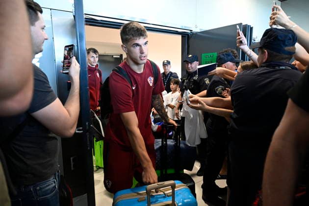 Velika Gorica, 040726. Franjo Tudman Airport. Return of the Croatian national football team from the World Cup. On the photo: Luka Vuskovic. Photo: Goran Mehkek CROPIX Zagreb Croatia Copyright: xxGoranxMehkekx povratak_reprezentacija50-040726