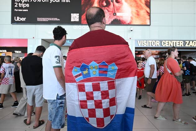 Croatia national football team welcomed home after FIFA World Cup, WM, Weltmeisterschaft, Fussball 2026 Fans wait for the arrival of the Croatia national football team at Zagreb International Airport in Velika Gorica, Croatia, on July 4, 2026, as the squad returns from the 2026 FIFA World Cup in the United States.  DavorxPuklavec PIXSELL