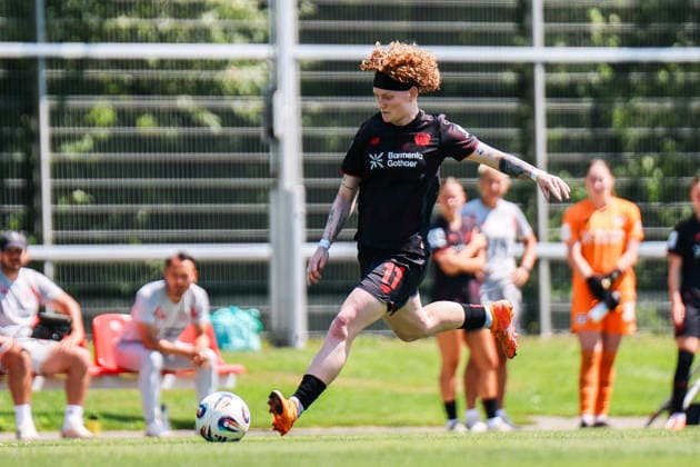 Testspiel: Bayer 04 Leverkusen - 1. FSV Mainz 05; 04.07.2026 Natasha Kowalski (Bayer 04 Leverkusen, 11) am Ball Testspiel: Bayer 04 Leverkusen - 1. FSV Mainz 05; Köln, Leistubgszentrum Kurtekotten ;04.07.2026 *** Friendly Match: Bayer 04 Leverkusen 1, FSV Mainz 05, July 4, 2026; Natasha Kowalski, Bayer 04 Leverkusen, 11 on the ball Friendly Match: Bayer 04 Leverkusen 1 FSV Mainz 05 Cologne, Kurtekotten Training Center April 7, 2026 Copyright: xBEAUTIFULxSPORTS Freisenx