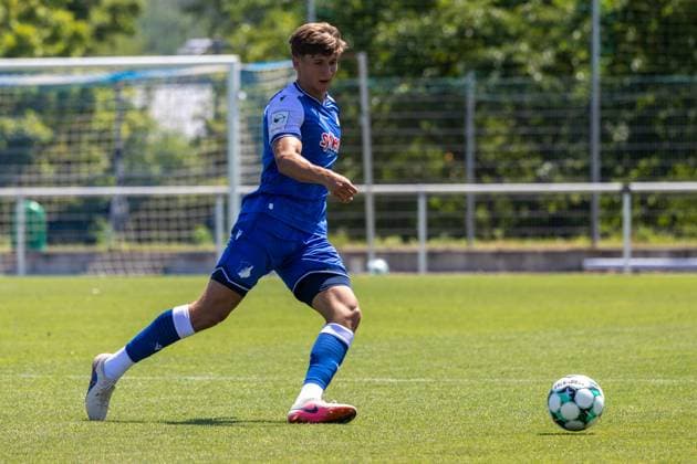 TSG Hoffenheim 2 gegen VfR Mannheim (Testspiel in der Akademie Arena Zuzenhausen)***Am Ball: Santino Pistrol (40, Hoffenheim) *** TSG Hoffenheim 2 vs. VfR Mannheim Friendly Match at the Akademie Arena in Zuzenhausen ***Santino Pistrol 40, Hoffenheim Copyright: xUdoxHerrmannx