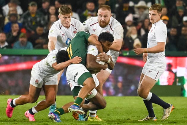 2026 Nations Championship Southern Hemisphere Series, Emirates Airline Park, Johannesburg, South Africa 4 7 2026 South Africa vs England Immanuel Feyi-Waboso of England is tackled by Kurt-Lee Arendse of South Africa Immanuel Feyi-Waboso is tackled by Kurt-Lee Arendse 4 7 2026  Copyright: xx DS_DDS_2979