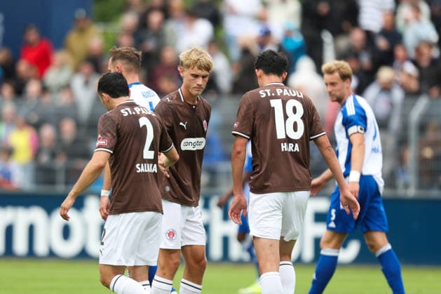 04.07.2026, Fussball, Herren, Regionalliga Nord, Testspiel, BSV Kickers Emden - FC St Pauli Torjubel zum 1:1 durch Taichi Hara (FC St Pauli) *** July 4, 2026, Soccer, Men s, Regionalliga Nord, Friendly Match, BSV Kickers Emden vs. FC St. Pauli: Celebration of the 1-1 goal by Taichi Hara, FC St. Pauli