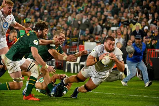 George Martin of England dives over to score their side s second try South Africa v England, Nations Championship 2026, Rugby Union International, Emirates Airline Park, Johannesburg, South Africa - 04 Jul 2026Johannesburg Emirates Airline Park South Africa  Copyright: xWaldoxSwiegers Shutterstockx 16975560ao