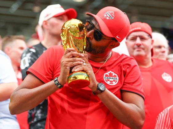 A fan of Canada shows his support before a Round of 16 FIFA World Cup, WM, Weltmeisterschaft, Fussball match against Morocco at Houston Stadium in Houston, Texas, on Saturday, July 4, 2026.  HOU20260704906 CHRISTIANxBRUNSKILL