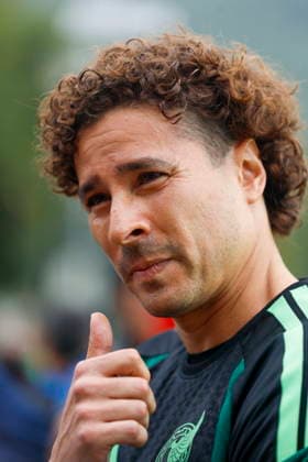 FIFA World Cup, WM, Weltmeisterschaft, Fussball 2026 - Mexico training session Mexico s goalkeeper Guillermo Ochoa attends a training session held in Mexico City, Mexico, 04 July 2026. Mexico will face England in their FIFA World Cup 2026 Round of 16 match on 06 July 2026. Mexico City Mexico  Copyright: xSASHENKAxGUTIERREZx