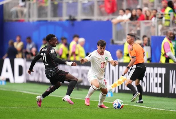 Canada v Morocco - FIFA World Cup, WM, Weltmeisterschaft, Fussball 2026 - Round of 16 HOUSTON, UNITED STATES - JULY 04: Brahim Diaz (10) of Morocco and Richie Laryea (L) of Canada compete for the ball during the 2026 FIFA World Cup Round of 16 match between Canada and Morocco at Houston Stadium (NRG Stadium) on July 04, 2026 in Houston, Texas. Jose Hernandez Anadolu Texas United States. Editorial use only. Please get in touch for any other usage.  Copyright: x2026xAnadoluxJosexHernandezx